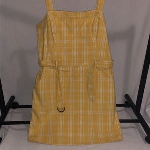Platted yellow dress